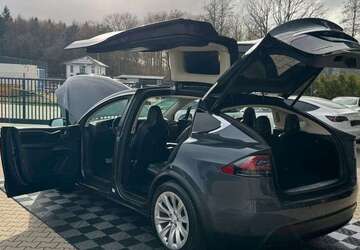 Tesla Model X 145.999 km 42.750 &euro; Emsbüren 48488