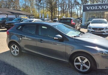 Volvo V40 140.000 km 10.900 &euro; Nordhorn 48527
