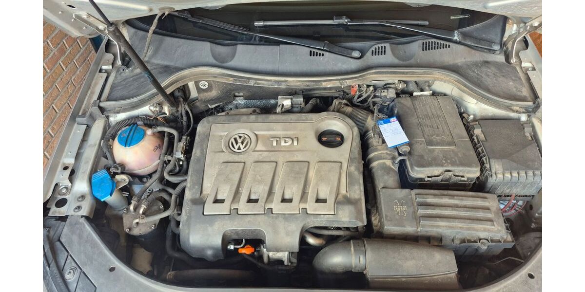 VW Passat Variant 261.700 km 5.790 &euro; Neuenhaus 49828
