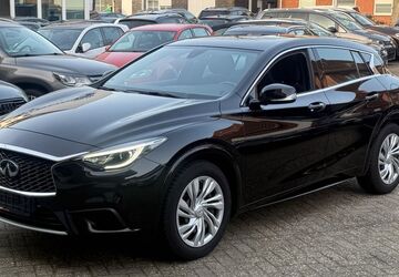 INFINITI Q30 60.000 km 12.999 &euro; Nordhorn 48529