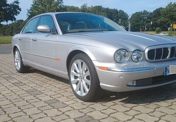 Jaguar XJ8 81.500 km 18.950 &euro; Nordhorn 48529