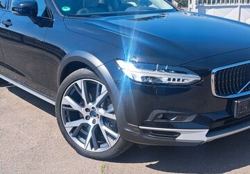 Volvo V90 Cross Country 131.000 km 30.999 &euro; Gronau-Epe 48599