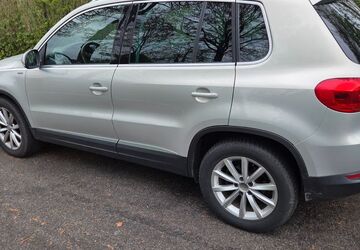 VW Tiguan 154.300 km 9.800 &euro; Salzbergen 48499