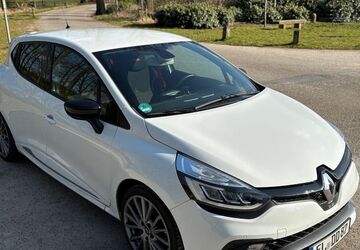 Renault Clio 98.952 km 13.899 &euro; Nordhorn 48529