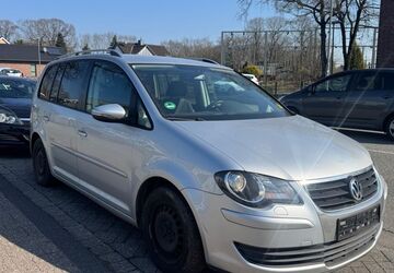 VW Touran 247.000 km 3.250 &euro; Nordhorn 48529