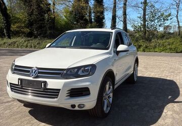 VW Touareg 286.000 km 11.499 &euro; Spelle 48480