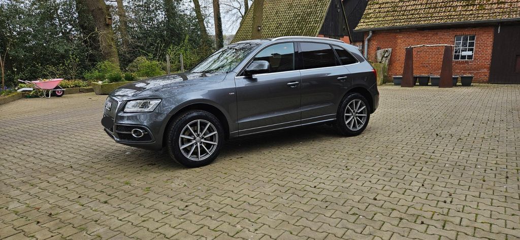 Audi Q5 222.000 km 13.900 &euro; Uelsen 49843