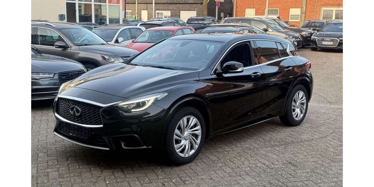 INFINITI Q30 60.000 km 12.999 &euro; Nordhorn 48529