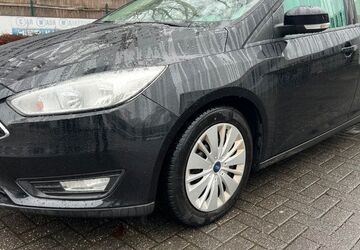 Ford Focus 92.000 km 8.999 &euro; Gronau 48599