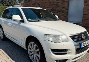 VW Touareg 298.000 km 9.650 &euro; Nordhorn 48529