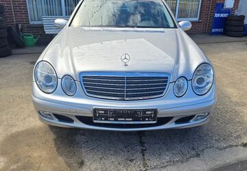 Mercedes-Benz E 220 95.600 km 9.750 &euro; Uelsen 49843