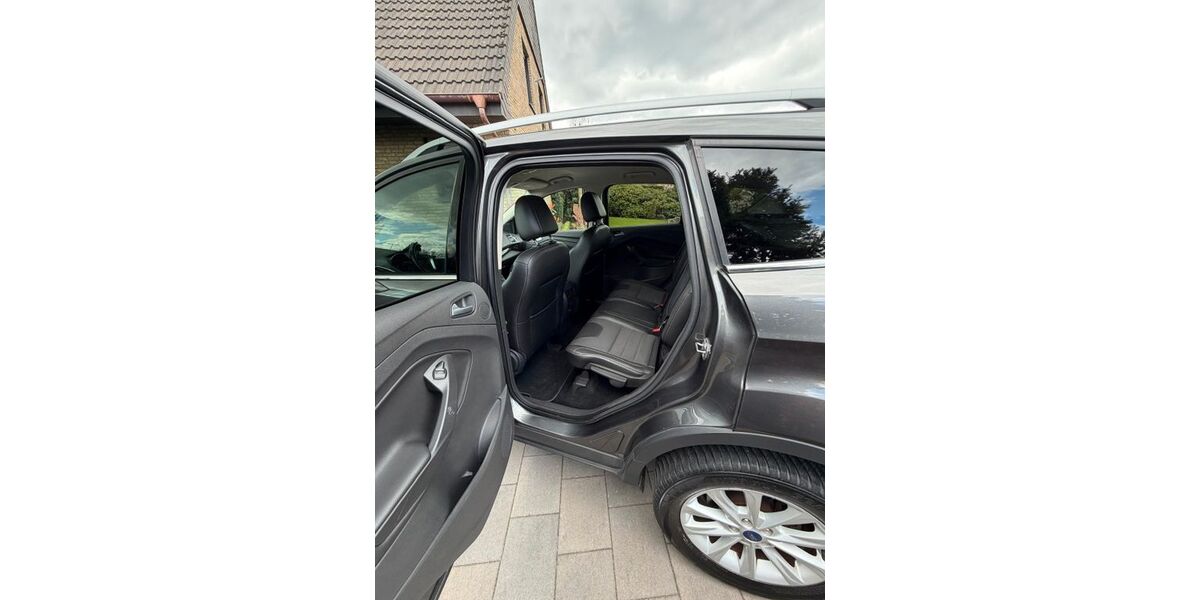 Ford Kuga 138.705 km 10.700 &euro; Spelle 48480