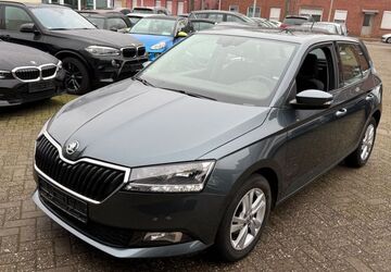 Skoda Fabia 50.000 km 11.999 &euro; Nordhorn 48529