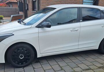 Hyundai i20 86.500 km 10.450 &euro; Nordhorn 48529