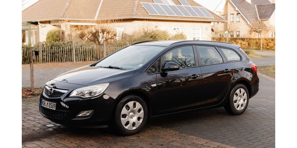 Opel Astra 199.896 km 3.300 &euro; Halle / Uelsen 49843