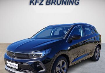 Opel Grandland (X) 12.877 km 23.880 &euro; Lingen (Ems) 49811